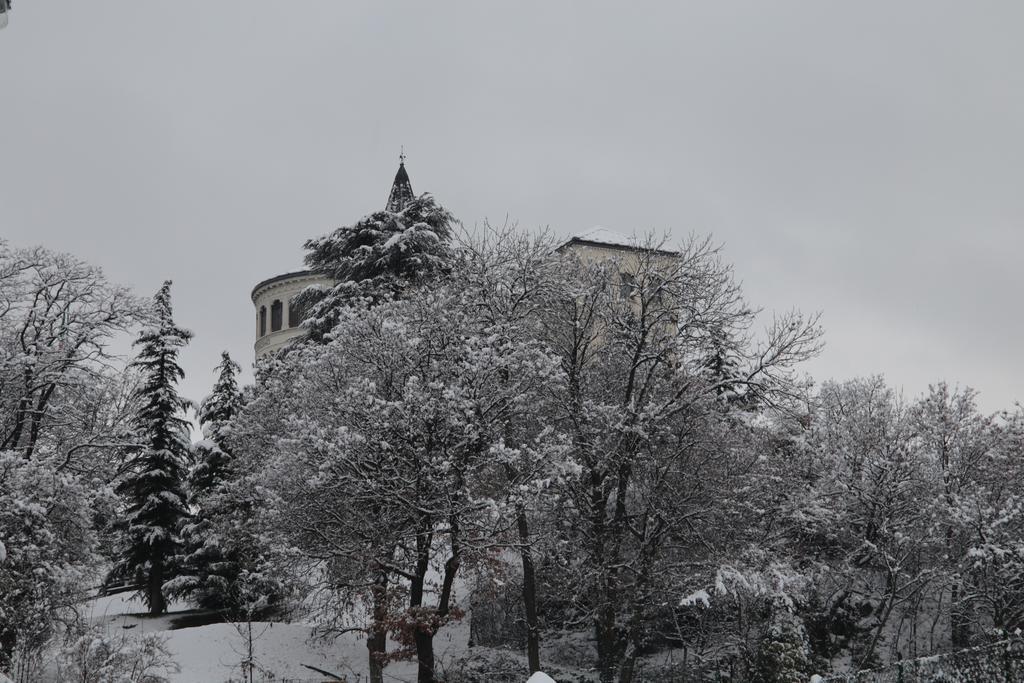 Beauregard Apartment Аоста Экстерьер фото
